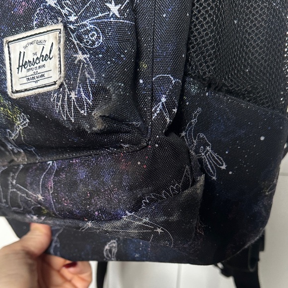 Herschel Heritage Backpack YOUTH Night Sky Animals. - Picture 4 of 8